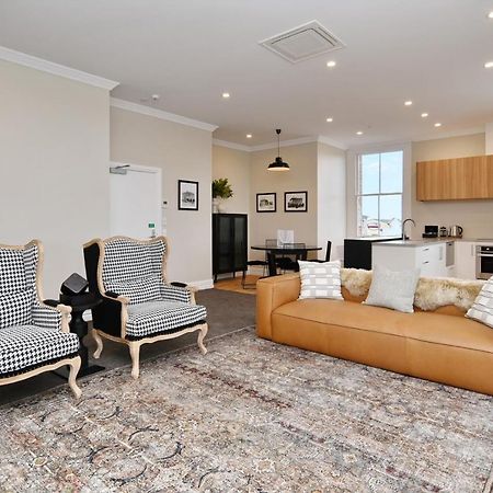 Kaiapoi Luxury Accommodation 2 - Bookahome Εξωτερικό φωτογραφία